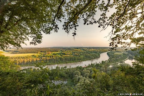 Gemeinde Marktl Landkreis Altötting Leonberg Aussicht (Dirschl Johann) Deutschland AÖ